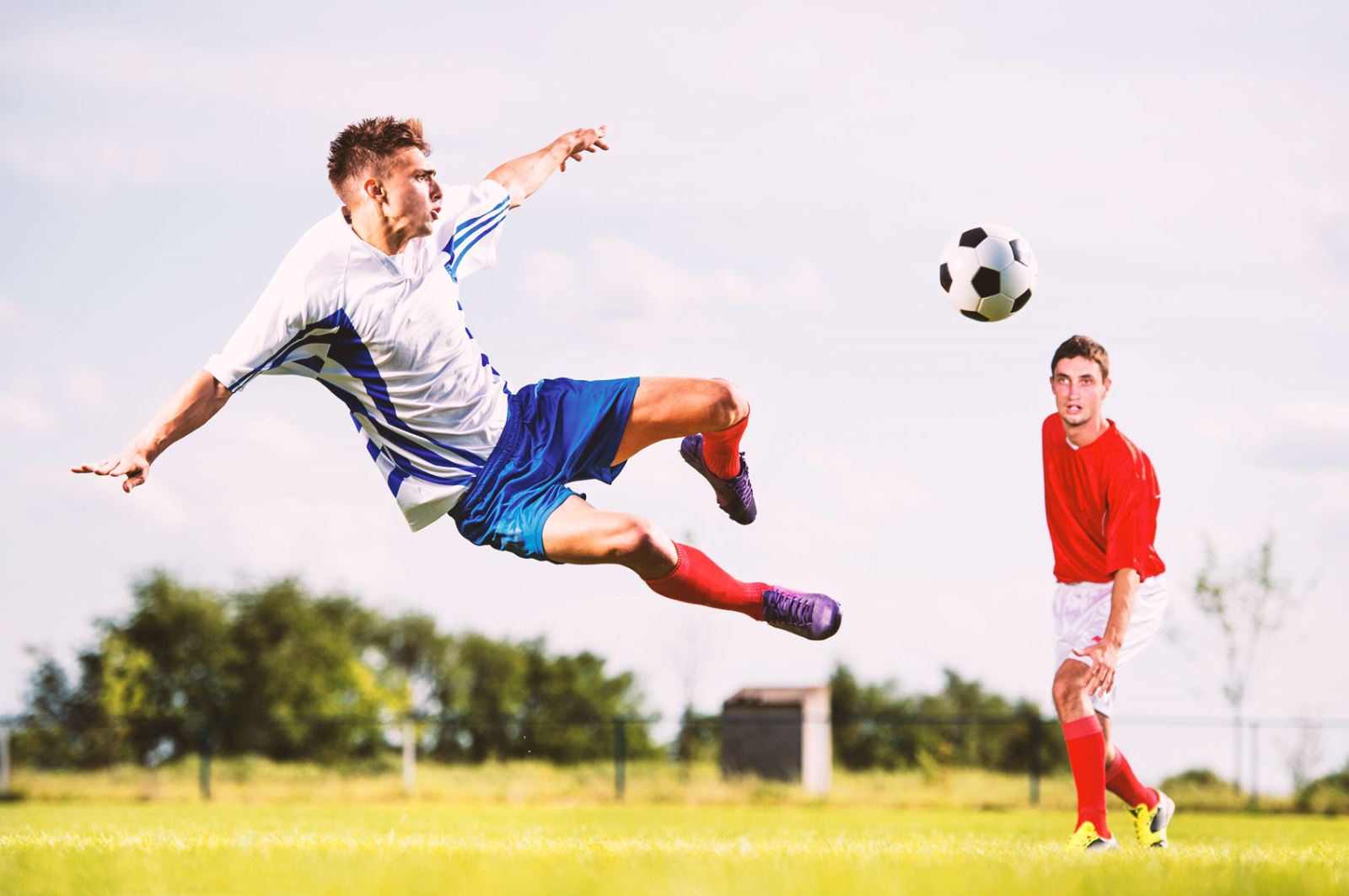 全英羽球赛｜两局不敌中国男双 纬聪凯文首圈止步.